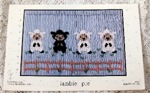 Little Memories Smocking Plate Lambie Pie 032